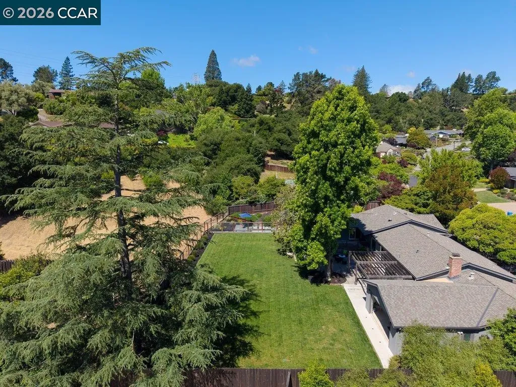 19 Lynwood Place Moraga CA 94556