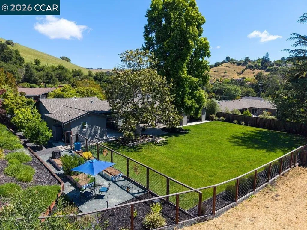 19 Lynwood Place Moraga CA 94556