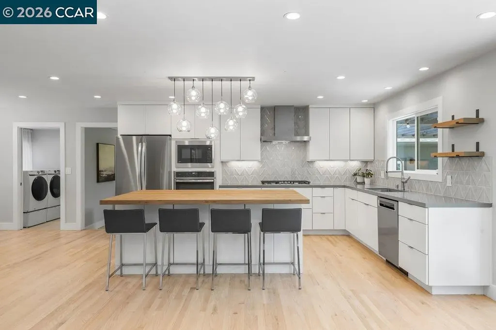 19 Lynwood Place Moraga CA 94556