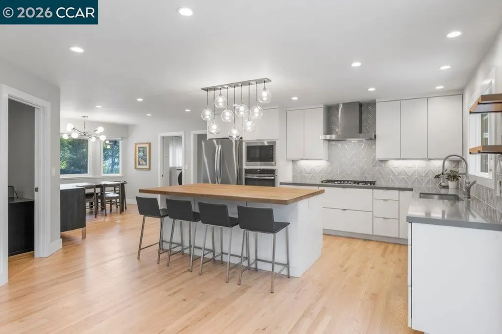 19 Lynwood Place Moraga CA 94556
