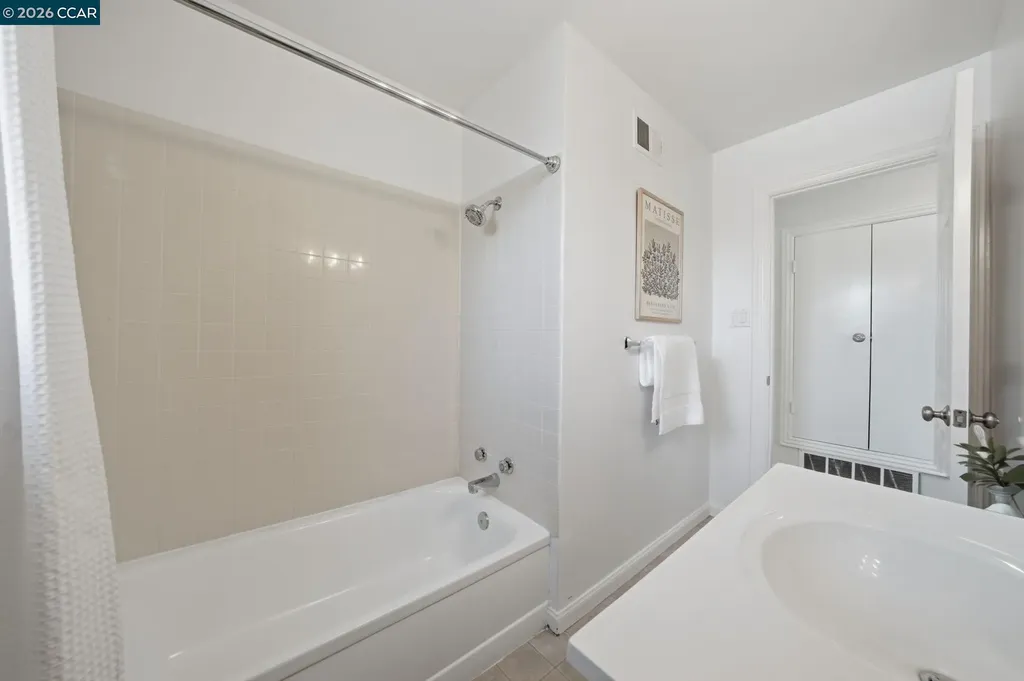 2282 Charlotte Avenue Concord CA 94518
