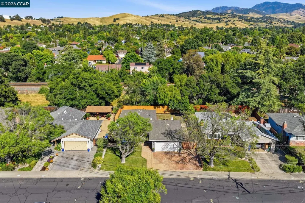 2282 Charlotte Avenue Concord CA 94518