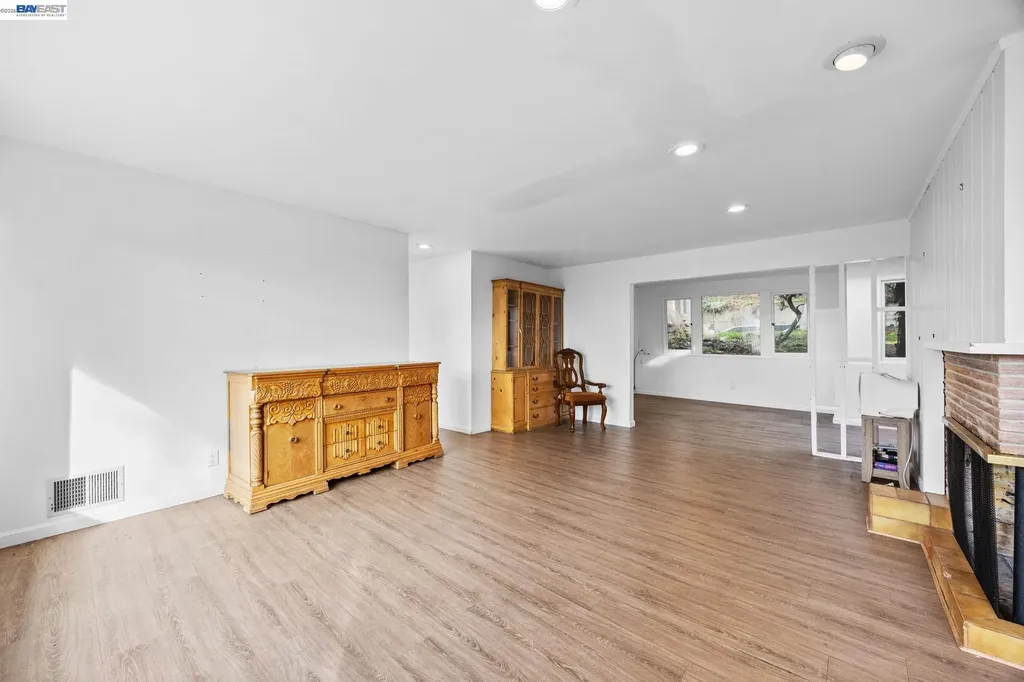 1012 Contra Costa Drive El Cerrito CA 94530