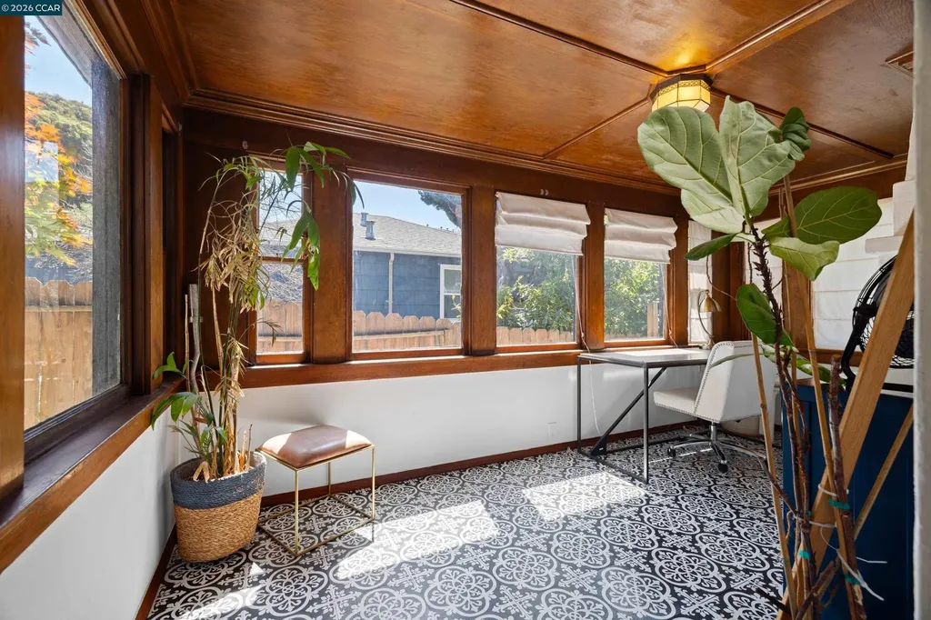 6366 Sunnymere Avenue Oakland CA 94605