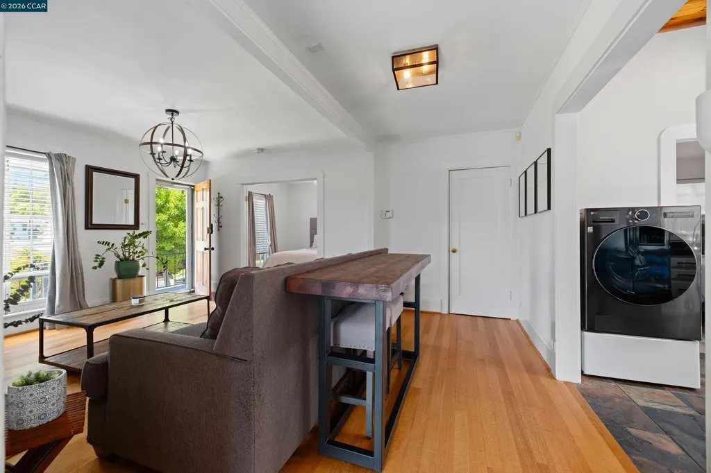 6366 Sunnymere Avenue Oakland CA 94605
