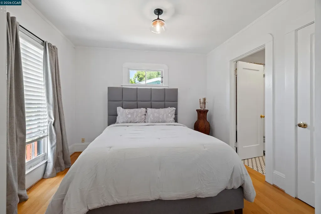 6366 Sunnymere Avenue Oakland CA 94605
