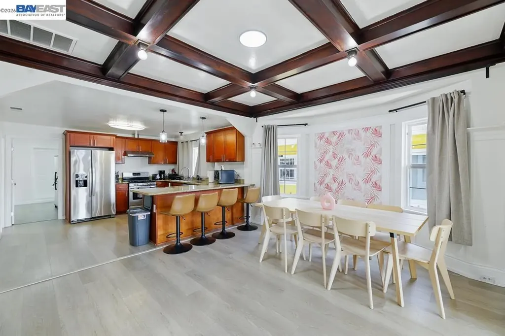 2506 Highland Avenue Oakland CA 94606