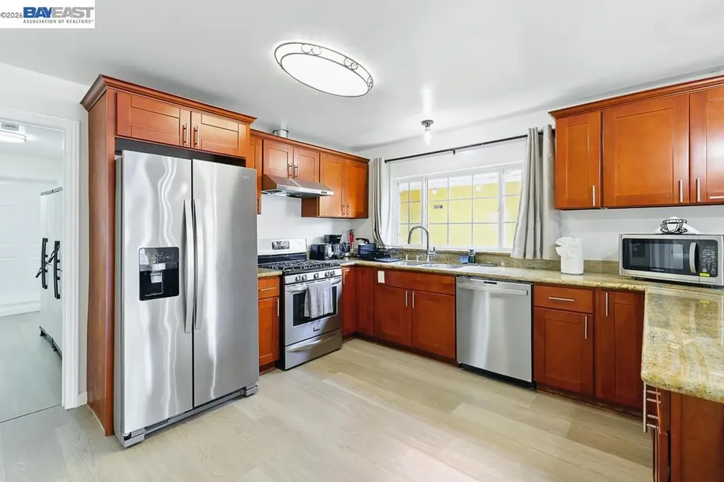 2506 Highland Avenue Oakland CA 94606
