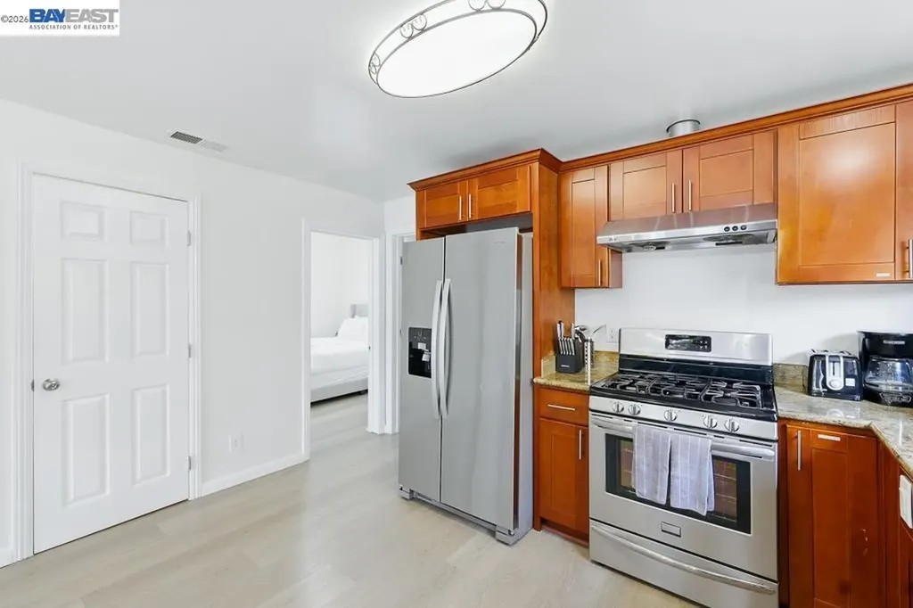 2506 Highland Avenue Oakland CA 94606