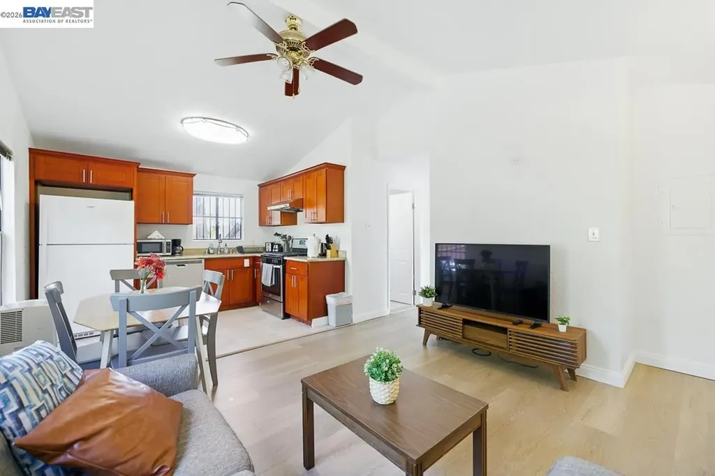 2506 Highland Avenue Oakland CA 94606