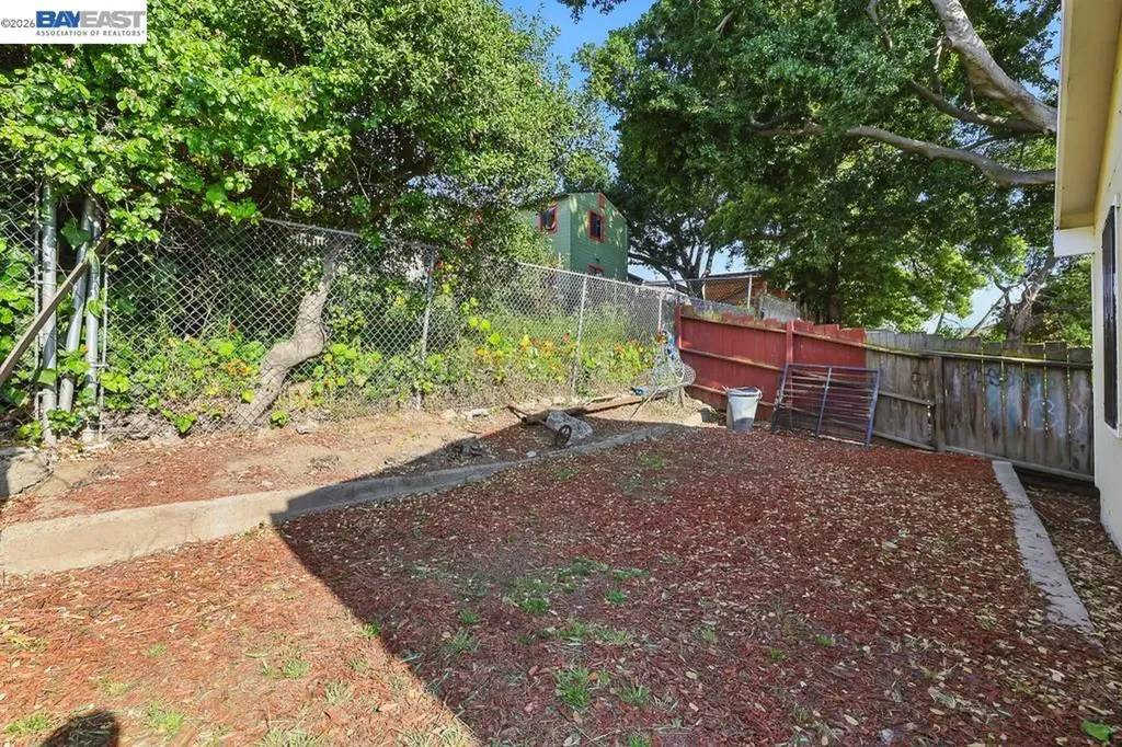 2506 Highland Avenue Oakland CA 94606