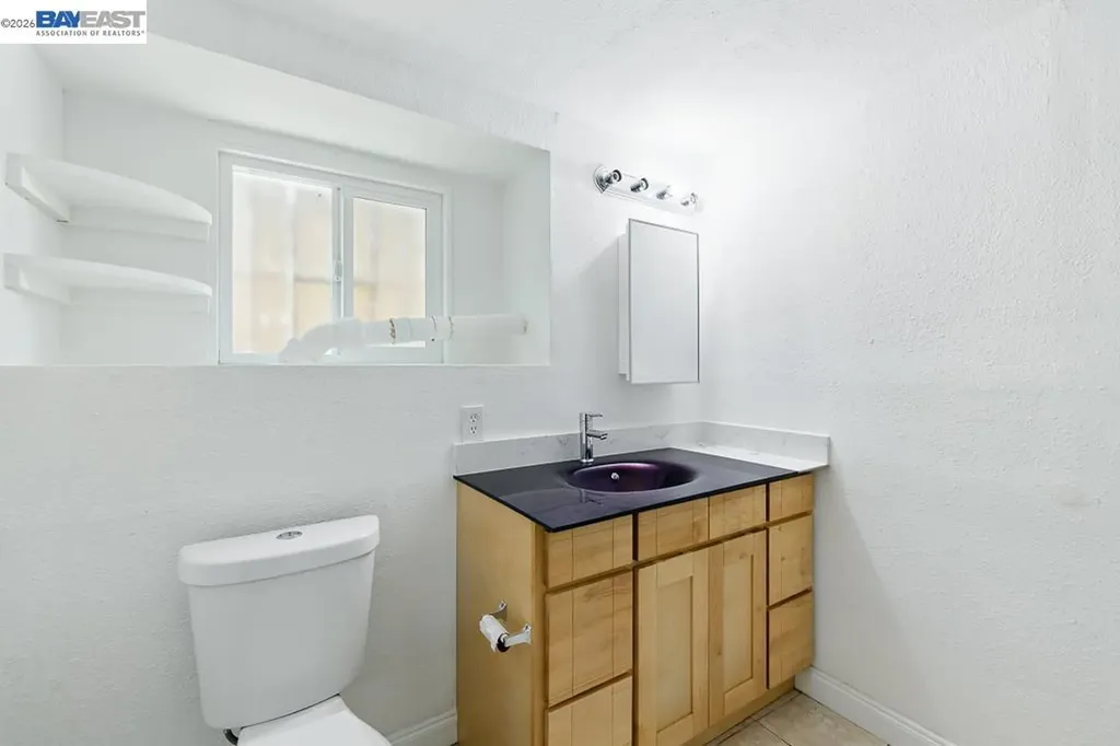 2506 Highland Avenue Oakland CA 94606