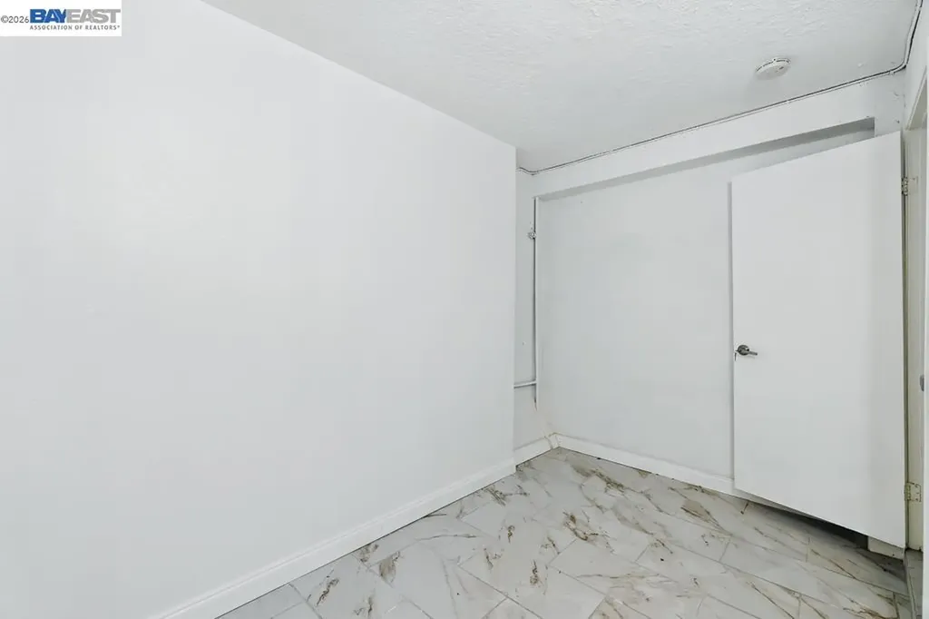 2506 Highland Avenue Oakland CA 94606