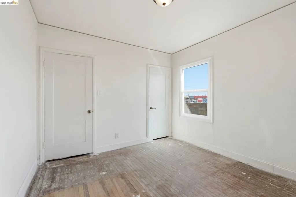 5465 Holland Street Oakland CA 94601