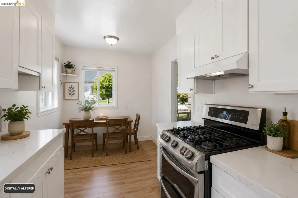 5465 Holland Street Oakland CA 94601
