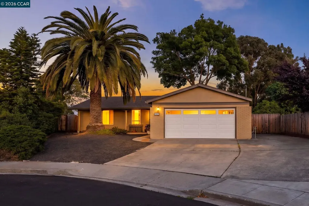 1941 Rainier Court Martinez CA 94553