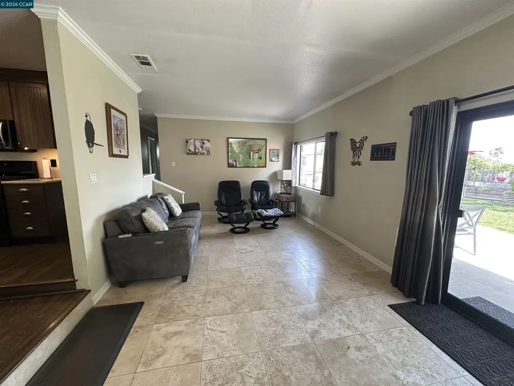 1941 Rainier Court Martinez CA 94553