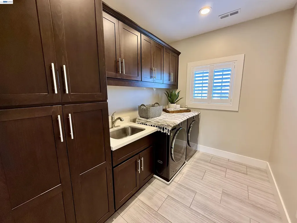 2133 Pleasant View Lane Livermore CA 94550