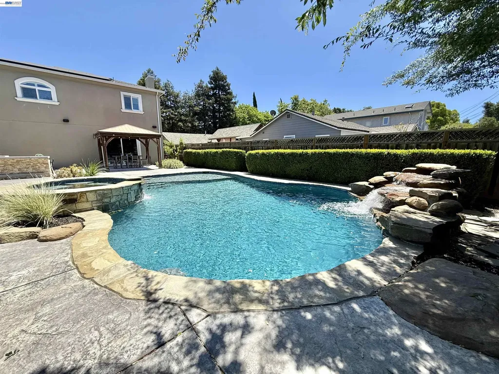 2133 Pleasant View Lane Livermore CA 94550