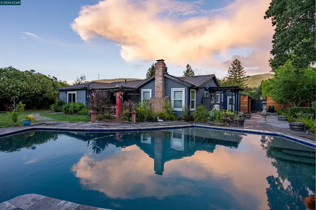 1199 Gamay Drive Clayton CA 94517