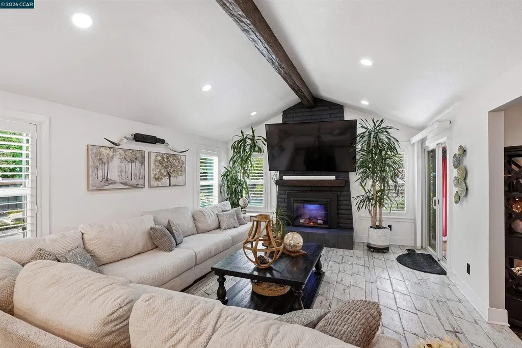 1199 Gamay Drive Clayton CA 94517