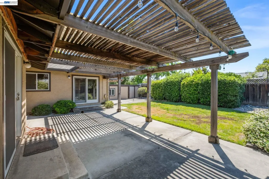 3006 Melbourne Court Pleasanton CA 94588