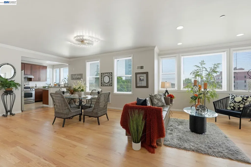 252 International Boulevard Oakland CA 94606