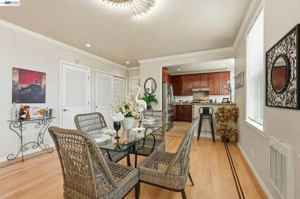252 International Boulevard Oakland CA 94606