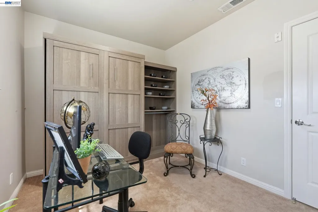 252 International Boulevard Oakland CA 94606