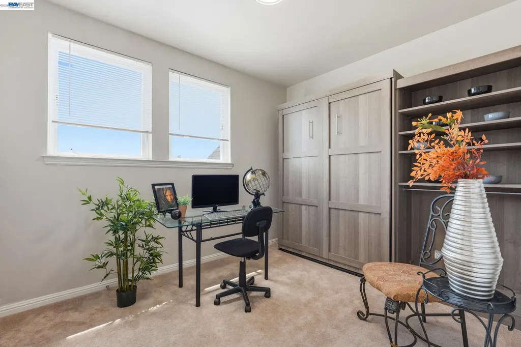 252 International Boulevard Oakland CA 94606