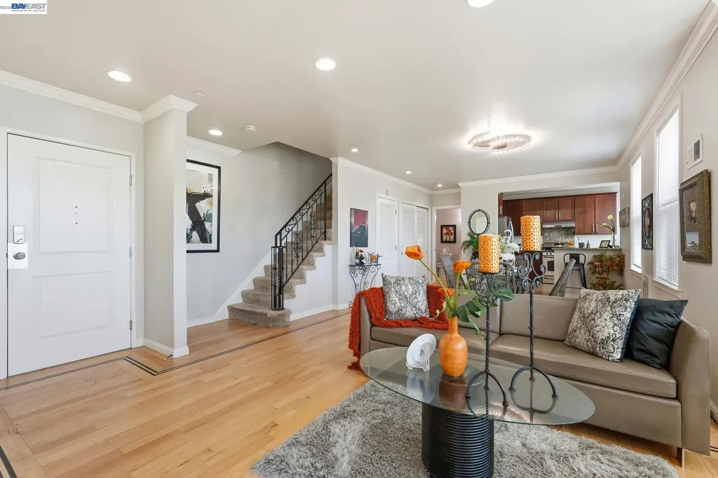 252 International Boulevard Oakland CA 94606