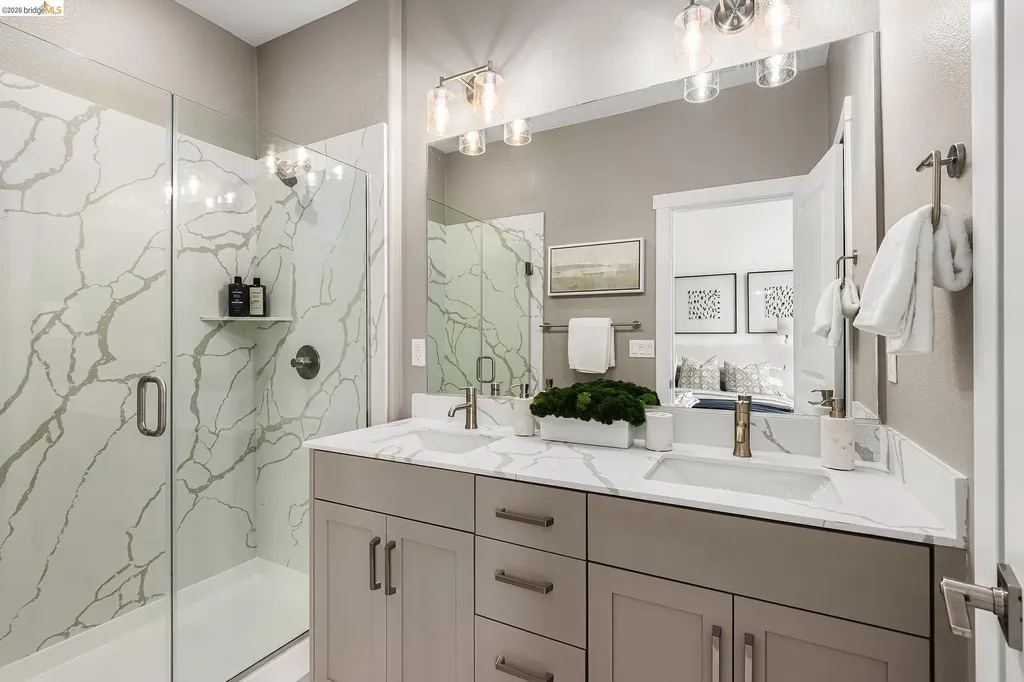 28970 Parkridge Loop Hayward CA 94544
