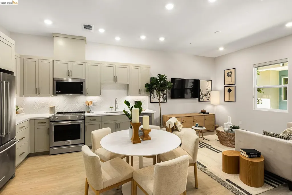 28970 Parkridge Loop Hayward CA 94544
