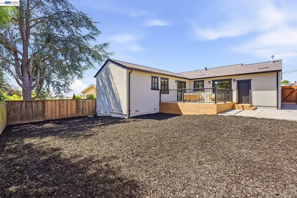 2551 Hermosa Terrace Hayward CA 94541