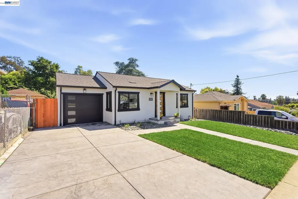 2551 Hermosa Terrace Hayward CA 94541