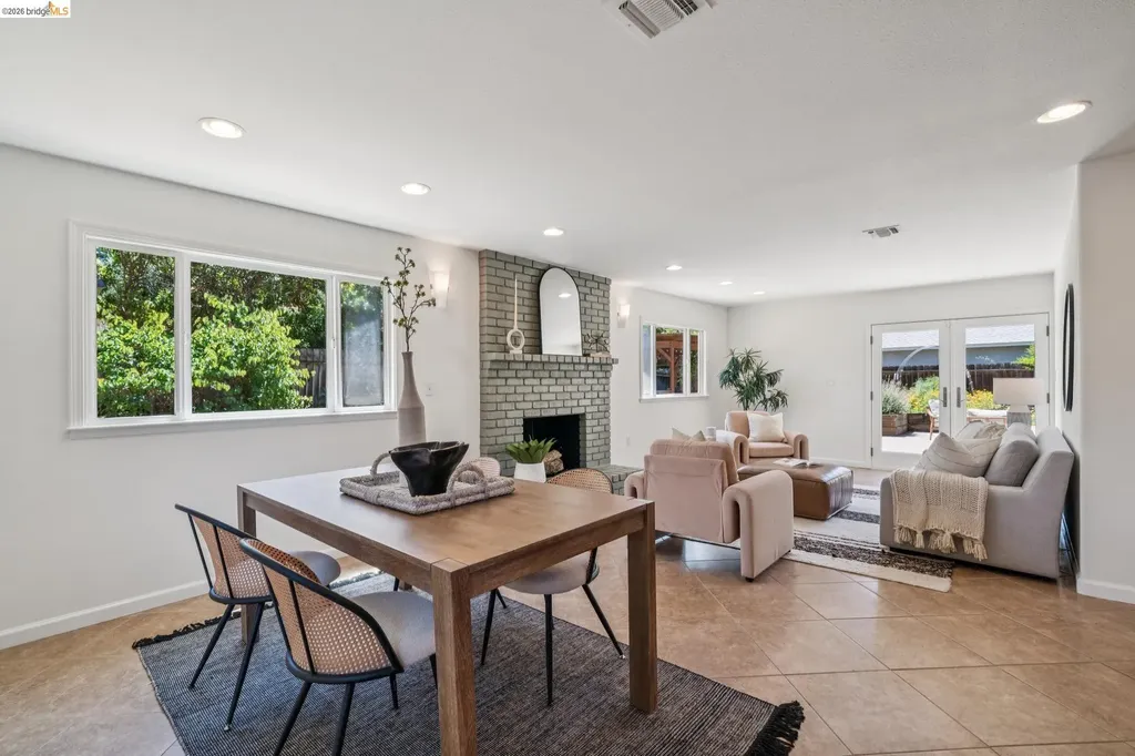 387 Gladys Drive Pleasant Hill CA 94523