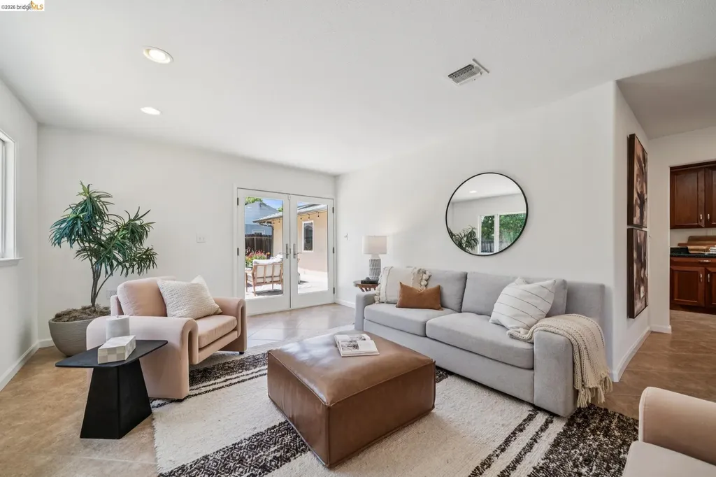 387 Gladys Drive Pleasant Hill CA 94523