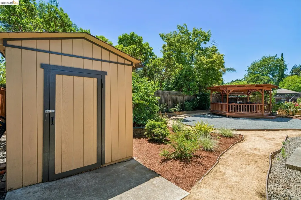387 Gladys Drive Pleasant Hill CA 94523