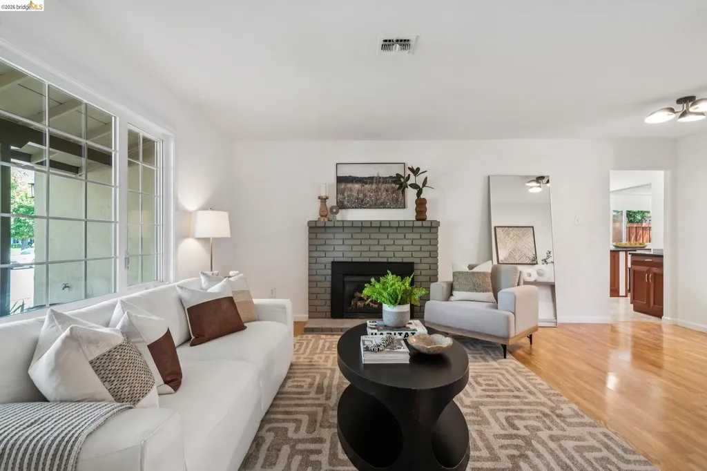 387 Gladys Drive Pleasant Hill CA 94523