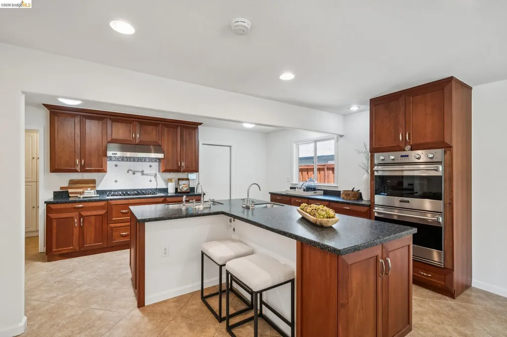 387 Gladys Drive Pleasant Hill CA 94523