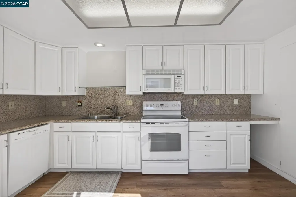 1124 Oakmont Drive Walnut Creek CA 94595