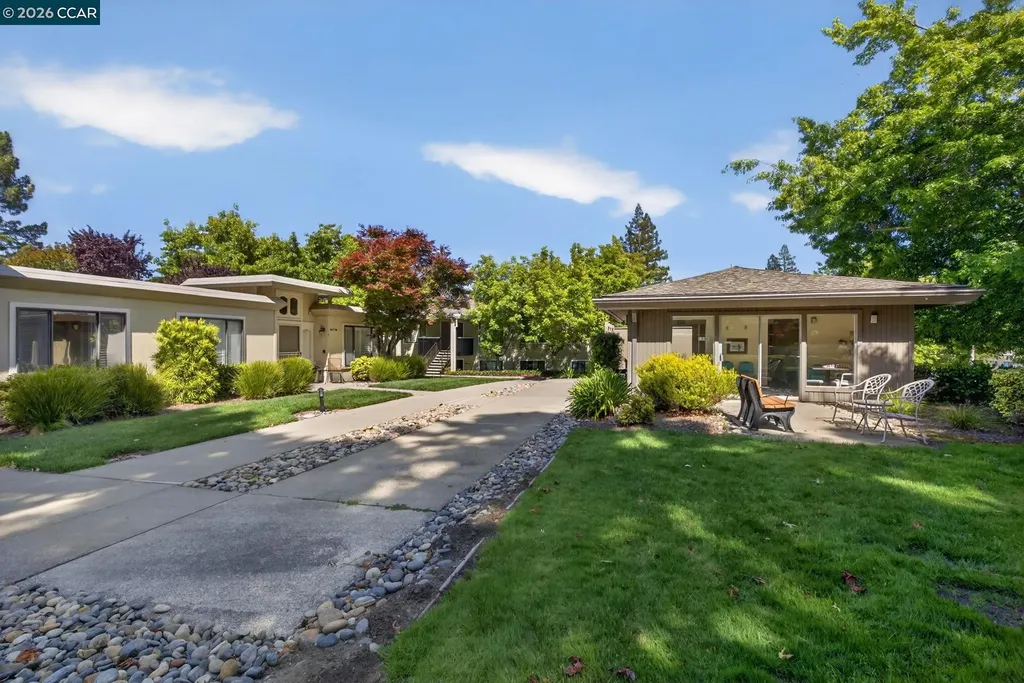 1124 Oakmont Drive Walnut Creek CA 94595