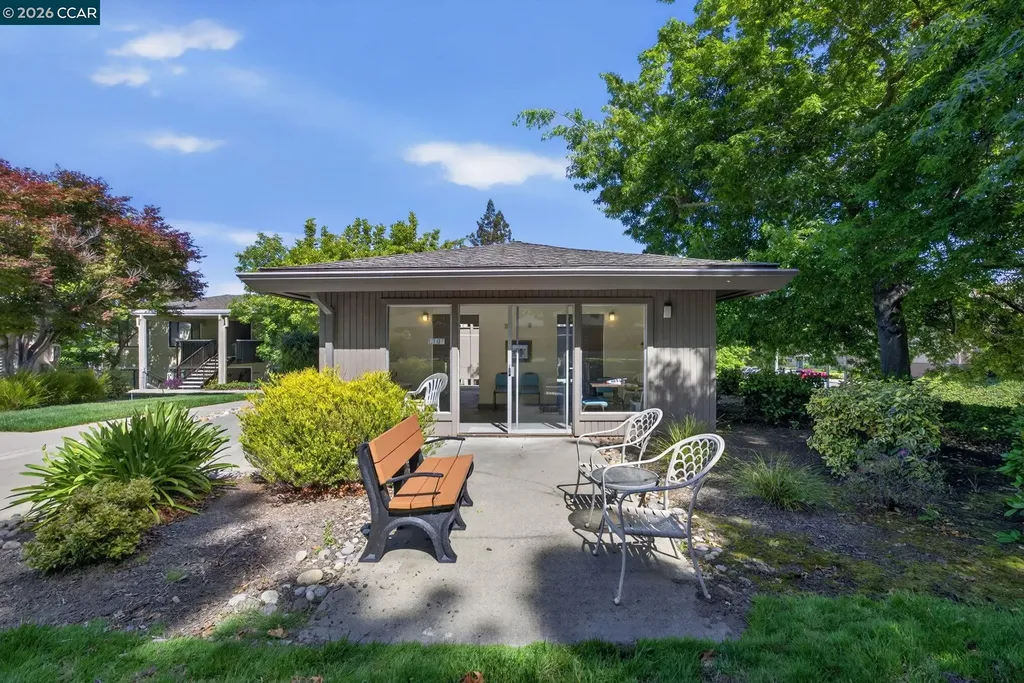 1124 Oakmont Drive Walnut Creek CA 94595