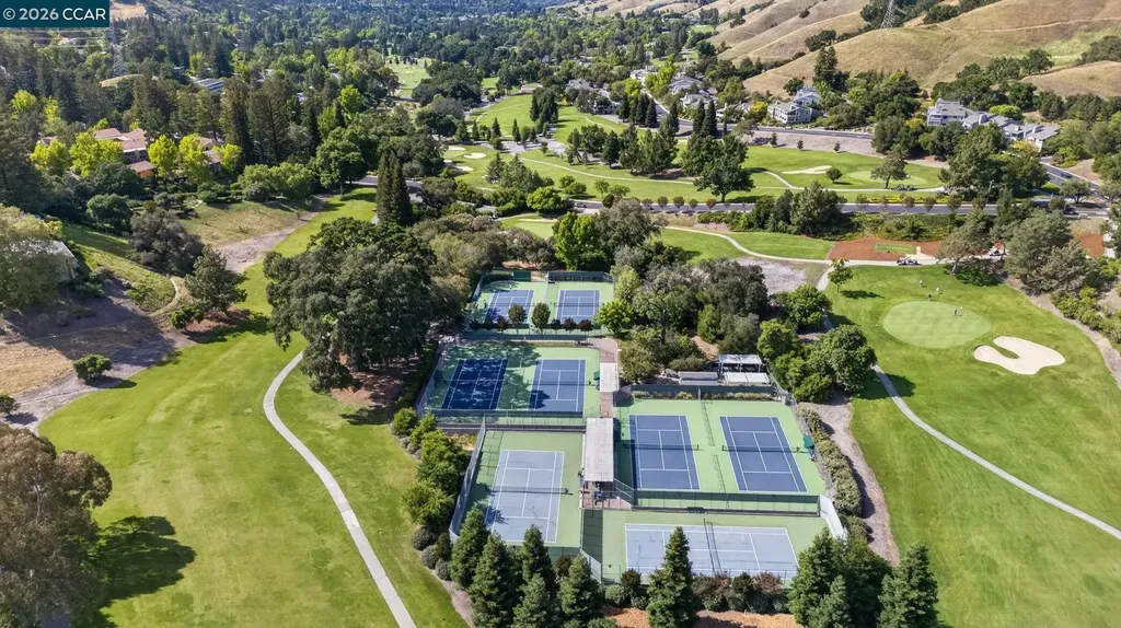 1124 Oakmont Drive Walnut Creek CA 94595