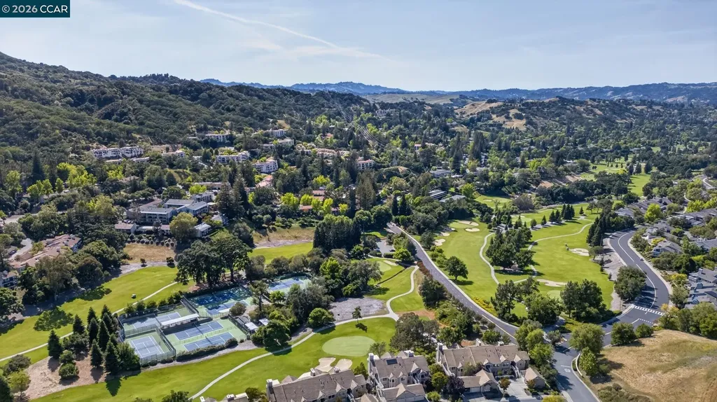 1124 Oakmont Drive Walnut Creek CA 94595