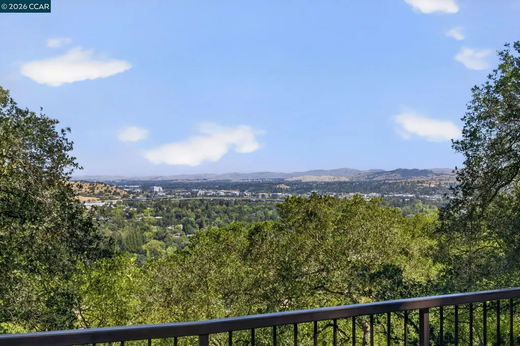 1124 Oakmont Drive Walnut Creek CA 94595