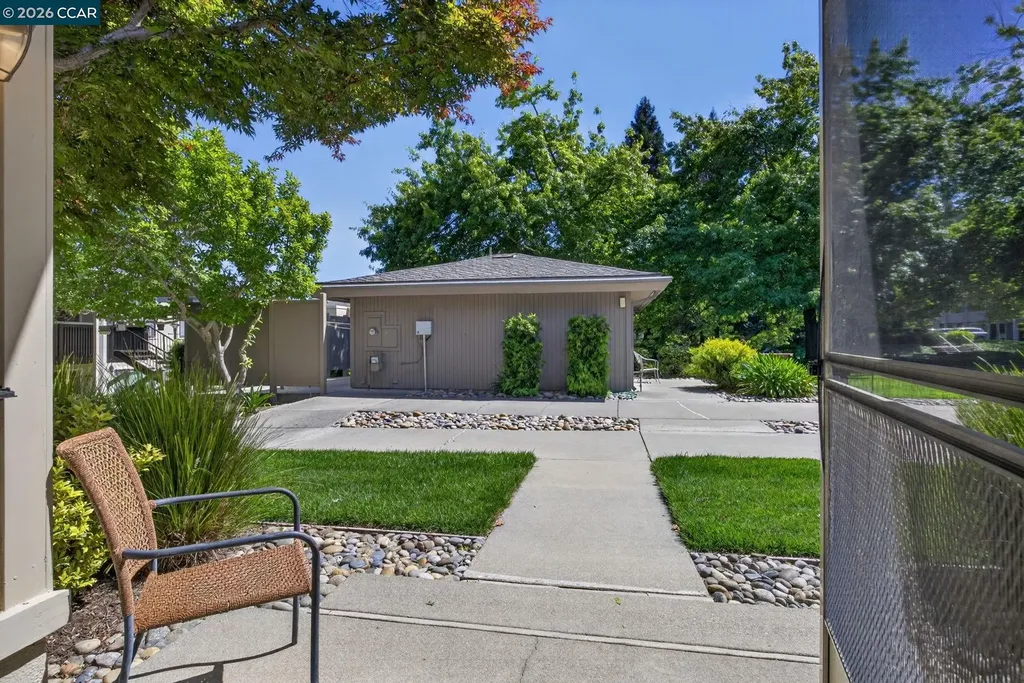 1124 Oakmont Drive Walnut Creek CA 94595