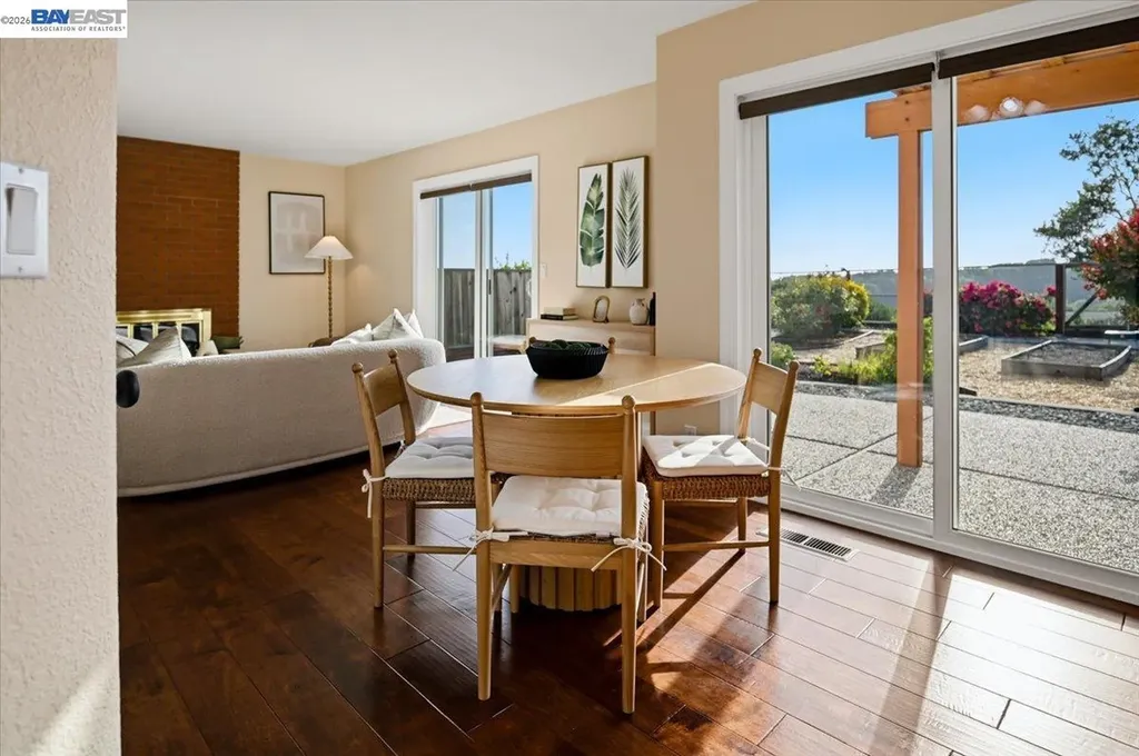 6086 Bellingham Drive Castro Valley CA 94552