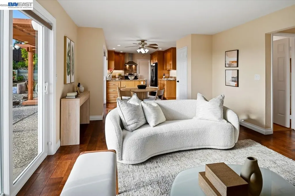 6086 Bellingham Drive Castro Valley CA 94552