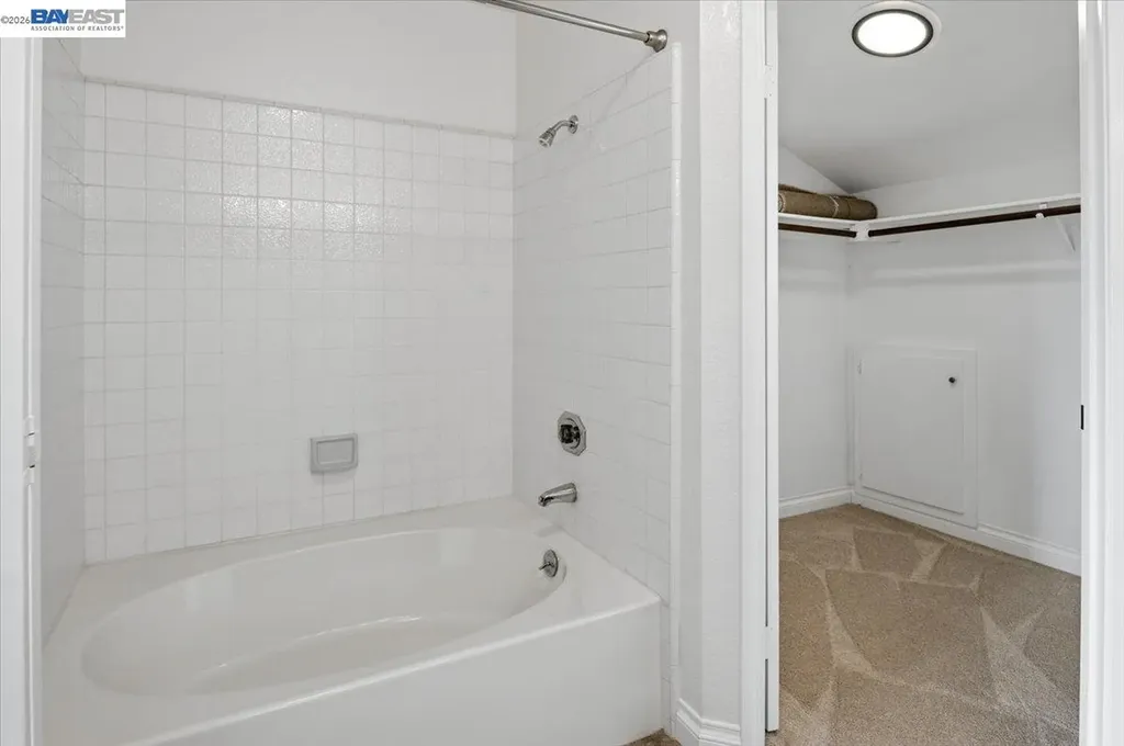 6086 Bellingham Drive Castro Valley CA 94552